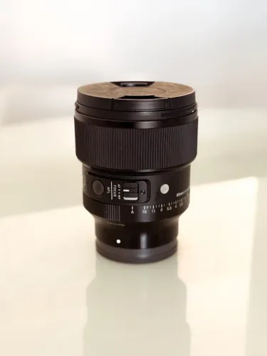 Lente Sigma 85mm F/1.4 DG DN Art para Sony E-mount