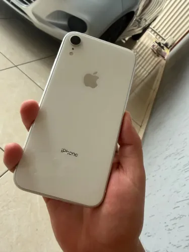 IPHONE XR BATERIA 71%