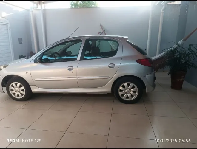Peugeot 207 XR Sport 1.4 Flex 8V 5P 2009