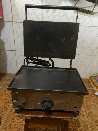 Chapa elétrica Progás pequena.