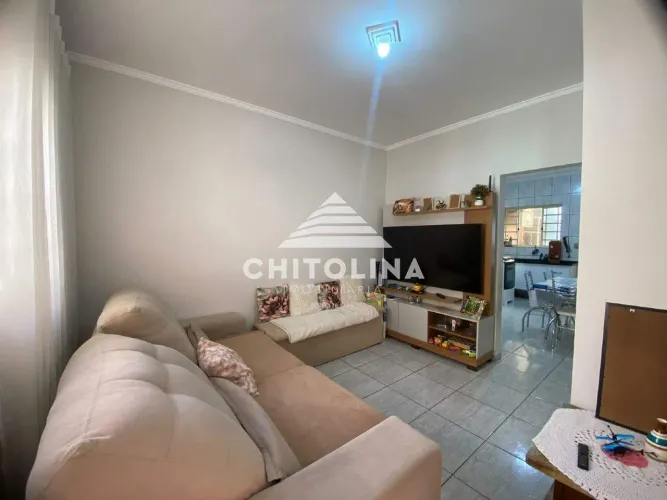 Casa à venda em Itapetininga (Vila Carvalho) 2 quartos, quintal e vaga