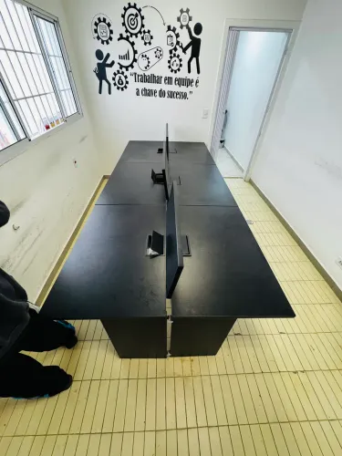 Mesa de escritório 6 lugares MDF COM ELÉTRICA
