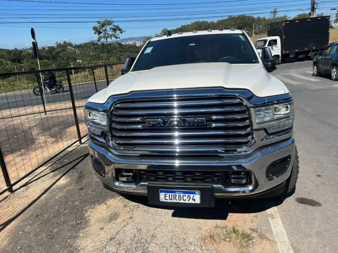 Ram 3500 Limited Longhorn 6.7 TB CD Diesel 2023