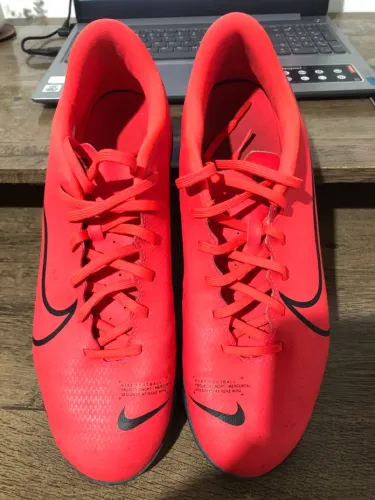 Chuteira Nike mercurial vapor 13 academy / futebol society