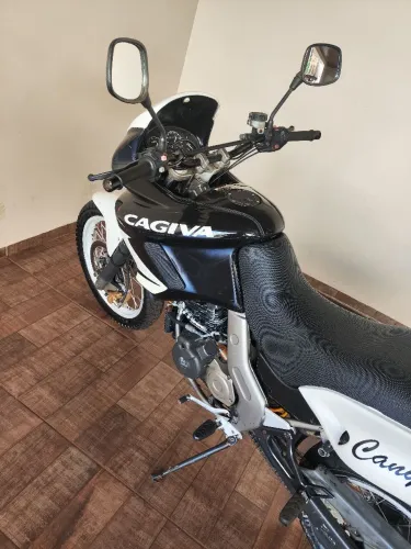 Vende-se Moto Cagiva Canyon 500 r$ 15.000