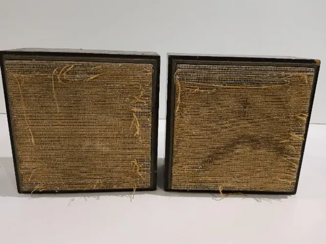 Par de Caixas Acústicas Vintage Anos 60/70 - Para Restauro / Coleção