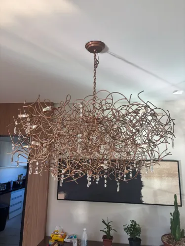Lustre Designer Moderno com Cristais - Peça Exclusiva e Sofisticada