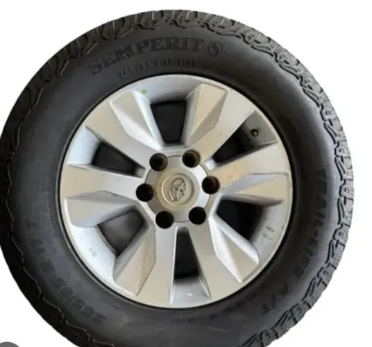 Roda Com Pneu Toyota Hilux Sr 265\65\17 Semperit