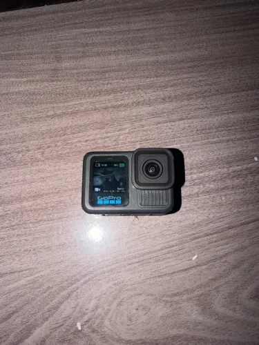 Vendo GoPro Hero 13 Black acompanha suporte para capacete