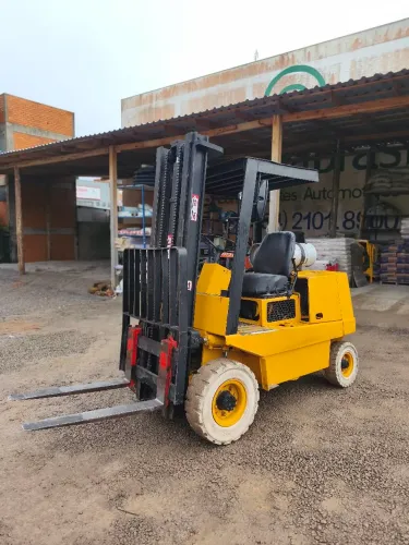 Empilhadeira Madal 2.5T