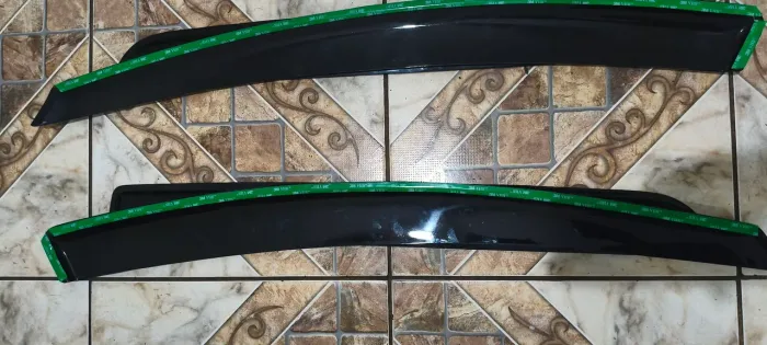 CALHA DE CHUVA PARA VEÍCULOS FOX