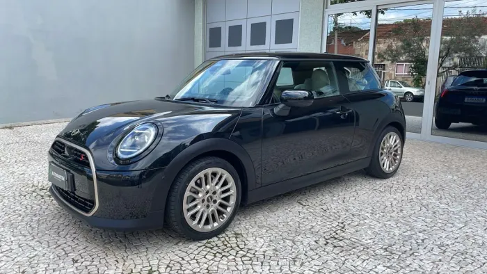 Mini Cooper S 2.0 Turbo 16V 3P Aut. 2025