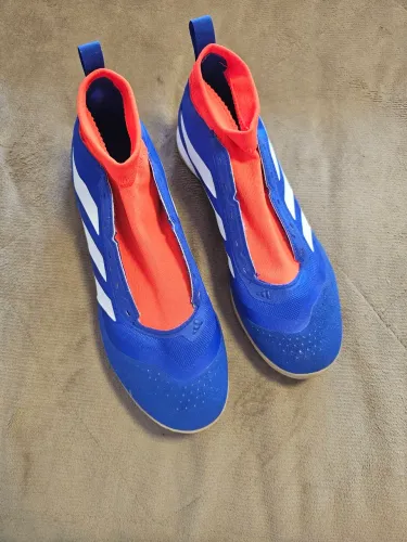Chuteira Adidas Predator Club Society original