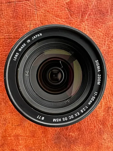 Lente Sigma Ef-s 17-50mm F/2.8 EX DC OS HSM