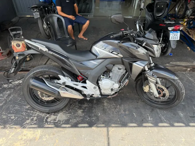 Honda CB Twister/flexone 250cc 2021