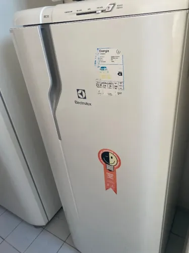 Geladeira Electrolux RE31 - Excelente estado de funcionamento!