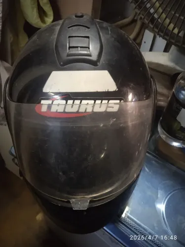 Capacete Taurus 