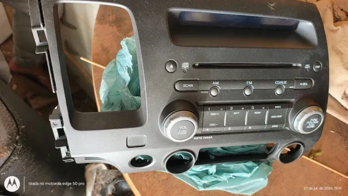 Rádio/som original com moldura Honda Civic geração (8/ 2011)
