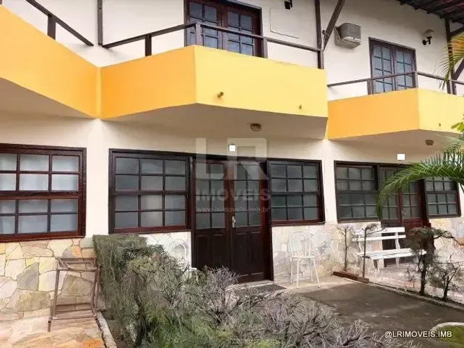 Casa Duplex à Venda em Condomínio Fechado Canelas City, a 800m da Lagoa CC02