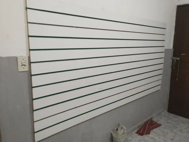 Painel canaletado