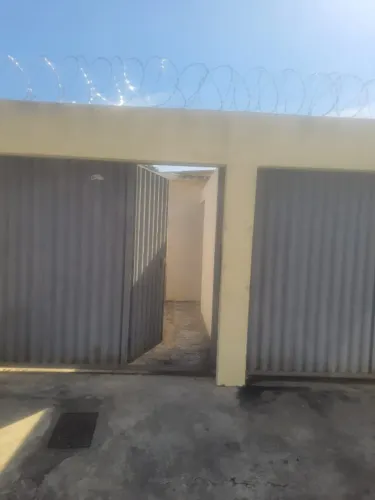 Alugo barracão bairro Candida Camara -  Montes Claros: 02 quartos