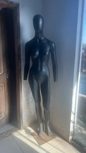 Manequins no estado os dois . Não faço entrega .