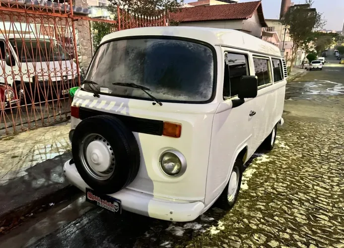 Volkswagen Kombi Standard/ Luxo/ Serie Prata 1999