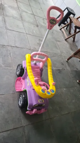 Carrinho de passeio menina