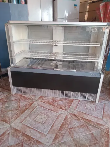 Vende-se vitrine estufa para salgados Gelopar.