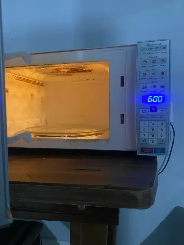 Microondas em perfeito estado funcionando perfeitamente