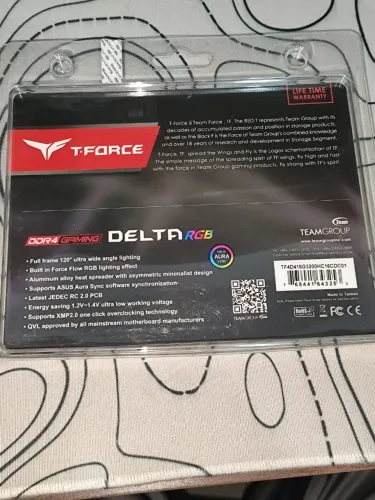 Vendo kit 2 memórias RAM 8GB DDR4