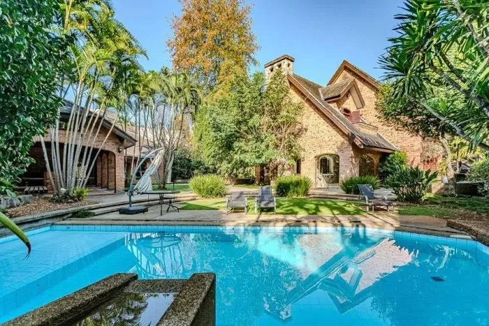 Casa com 5 Quartos à Venda, Morumbi - São Paulo