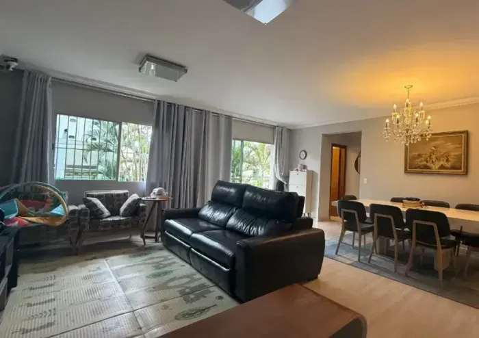 Imóvel para venda possui 160 metros quadrados com 4 quartos em Aclimação - São Paulo - SP