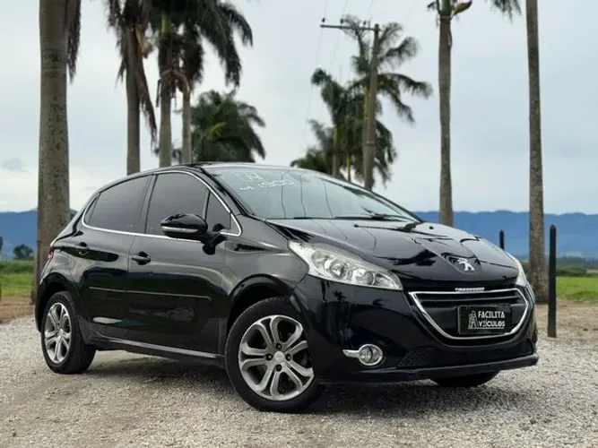 Peugeot 208 Griffe 1.6 Flex 16V 5P Aut. 2014