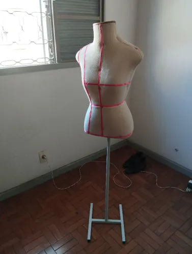 Busto de manequim para costura