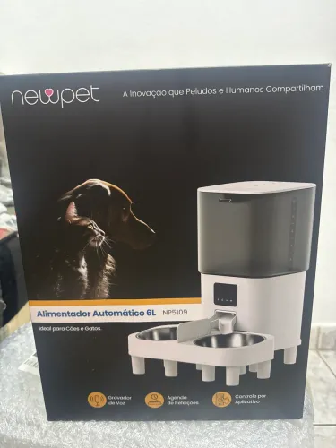 Alimentador Automático Elevado para Cães e Gatos Newpet emporizador 6L