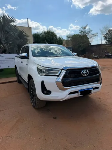Toyota Hilux CD 4X4 2.8 Diesel Mec. 2023