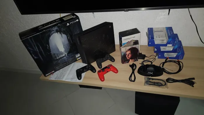 PS4 PlayStation 4 Pro The Last of Us Part II 2 edição limitada