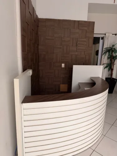 Balcão com painel