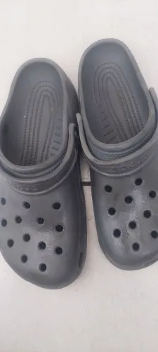 Vendo Crocs tamanho 39/40 cinza 