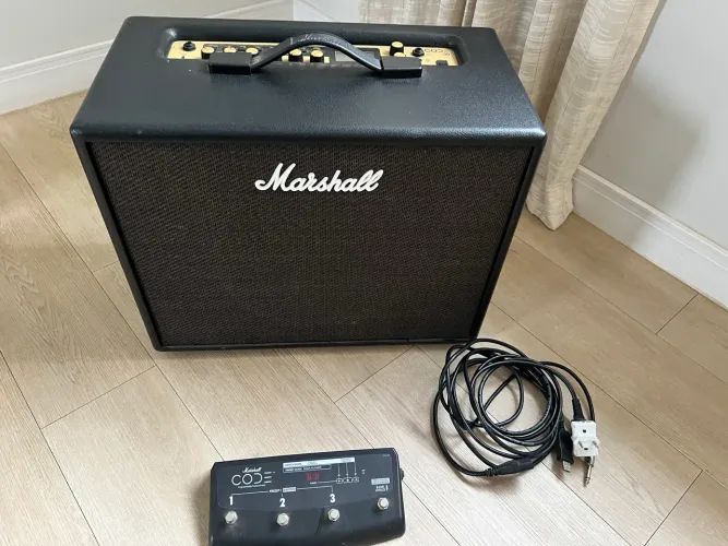 Amplificador Marshall Code 50 220v com pedal