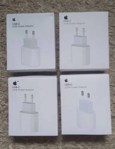 ? Adaptador de Energia USB-C 20W Compatível com Apple - NOVO