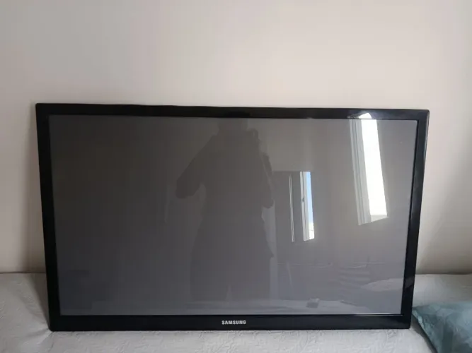 Tv 43 polegadas ( não é smart ) 