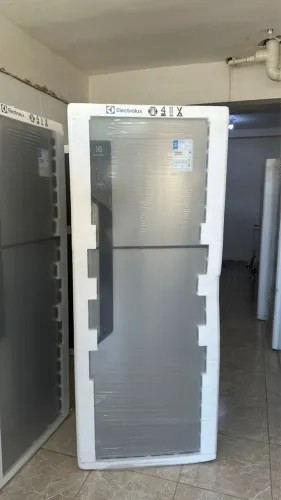 Geladeira inox Electrolux