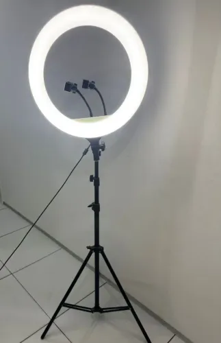 Ring light
