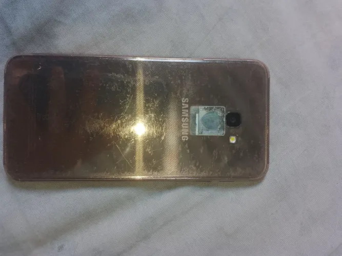 Celular Samsung j4+ rose