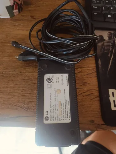 Fonte 12v 2A LG