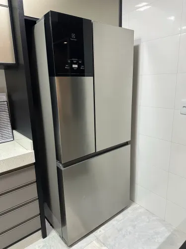 Geladeira Electrolux 590 litros