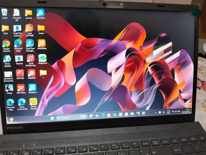 Notebook positivo semi novo