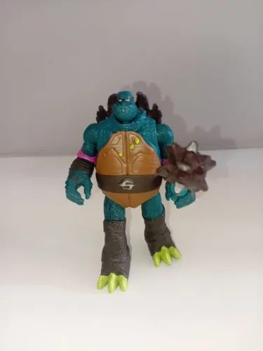 TARTARUGA NINJA ( 2 personagens Donatello místico e Slash).